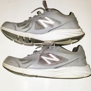 NEW BALANCE grey sneaker womens 7.5